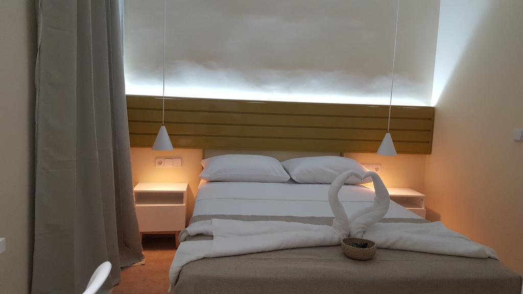 Hotel Le Petit Palü-Fuencarral à Madrid Extérieur photo