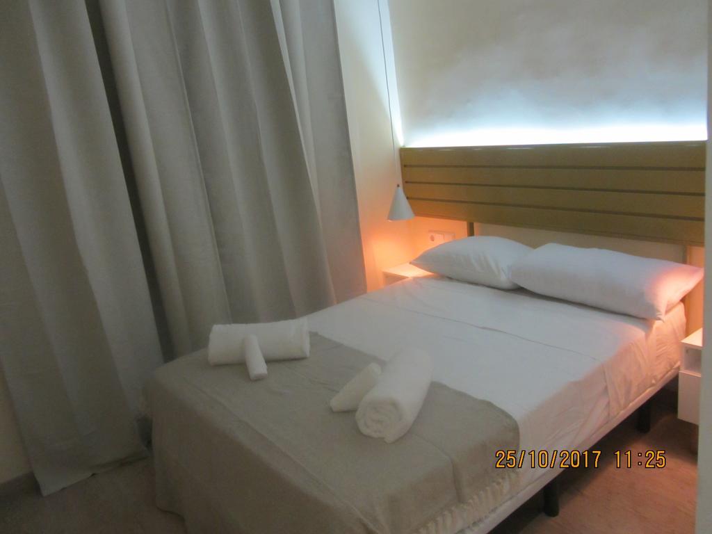 Hotel Le Petit Palü-Fuencarral à Madrid Extérieur photo