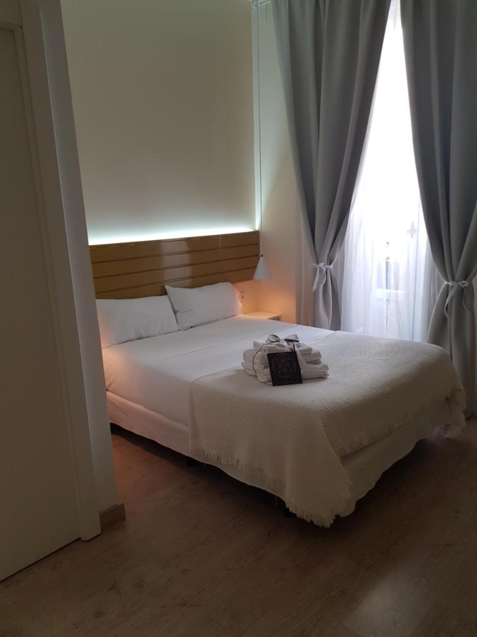 Hotel Le Petit Palü-Fuencarral à Madrid Extérieur photo